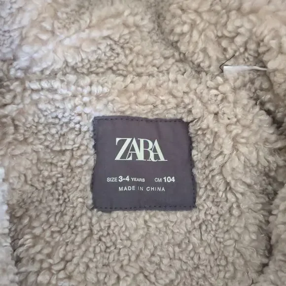 Zara kids Faux shearling jacket toddler Size 3-4 years Good used condition